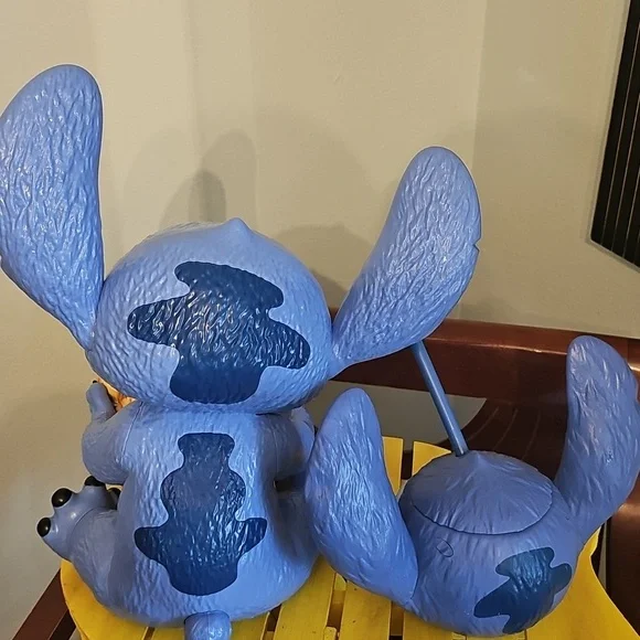 '25 Exclusive Disney Lilo & Stitch Pineapple Popcorn Bucket & Coconut Head Cup - Picture 3 of 4